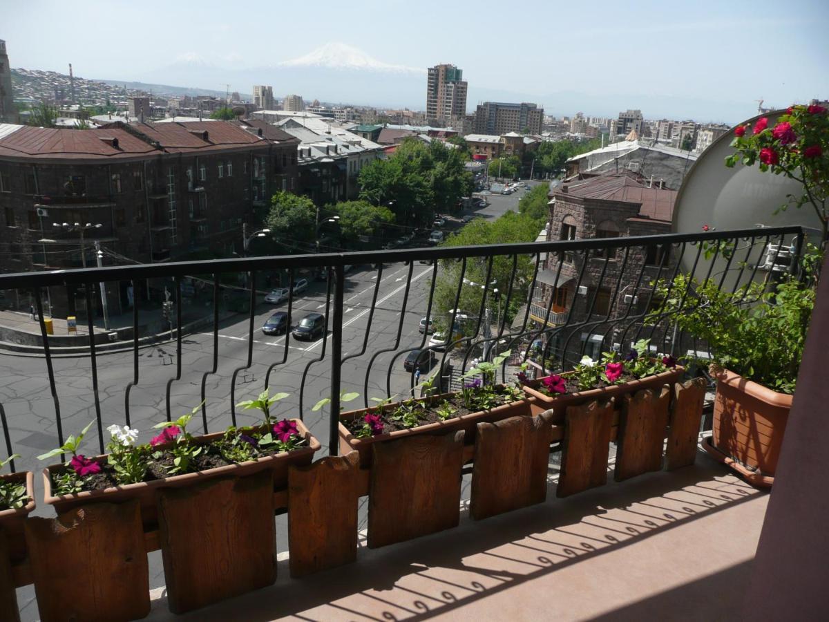 Yerevan-Sky With Terrace Екстериор снимка